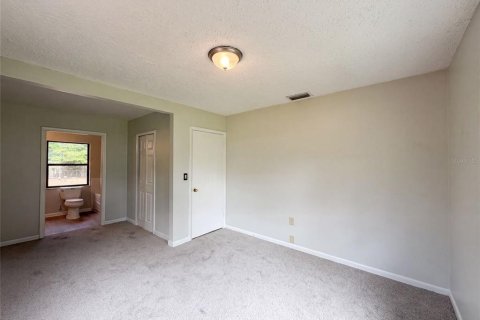 House in Ocala, Florida 2 bedrooms, 106.19 sq.m. № 2167570 - photo 15
