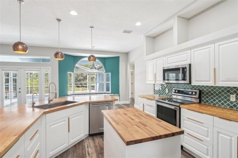 Casa en venta en Tampa, Florida, 4 dormitorios, 227.05 m2 № 1782264 - foto 7