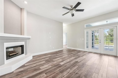 Casa en venta en Tampa, Florida, 4 dormitorios, 227.05 m2 № 1782264 - foto 9
