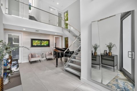 House in Fort Lauderdale, Florida 4 bedrooms, 397.9 sq.m. № 2081945 - photo 14