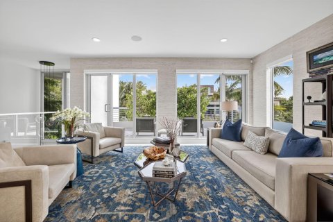 House in Fort Lauderdale, Florida 4 bedrooms, 397.9 sq.m. № 2081945 - photo 18