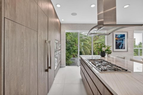 House in Fort Lauderdale, Florida 4 bedrooms, 397.9 sq.m. № 2081945 - photo 30