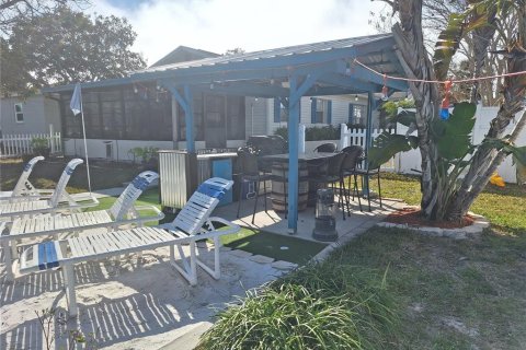 House in Hernando Beach, Florida 2 bedrooms, 89.19 sq.m. № 2384388 - photo 16