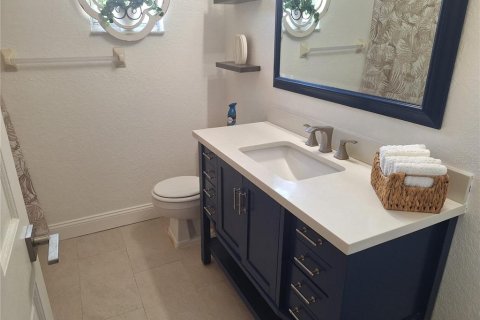 House in Hernando Beach, Florida 2 bedrooms, 89.19 sq.m. № 2384388 - photo 10