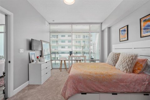 Condo in Orlando, Florida, 2 bedrooms № 2123428 - photo 14
