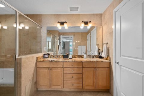 Condo in Orlando, Florida, 2 bedrooms № 2123428 - photo 18