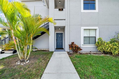 Кондоминиум с 2 спальнями в Майами, Флорида № 2043378