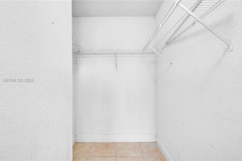 Купить кондоминиум в Майами, Флорида 2 спальни, 101.26м2, № 2043378 - фото 14