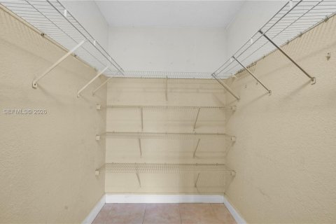 Купить кондоминиум в Майами, Флорида 2 спальни, 101.26м2, № 2043378 - фото 10