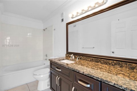 Купить кондоминиум в Майами, Флорида 2 спальни, 101.26м2, № 2043378 - фото 15