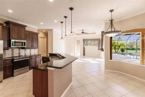 House in Bradenton, Florida 4 bedrooms, 265.61 sq.m. № 1417554 - photo 14