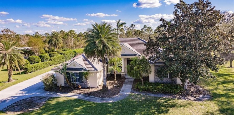 House in Bradenton, Florida 4 bedrooms, 265.61 sq.m. № 1417554