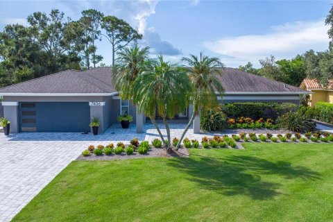 Casa en alquiler en Saint Petersburg, Florida, 3 dormitorios, 231.88 m2 № 1911509 - foto 1