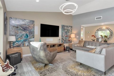 Casa en alquiler en Saint Petersburg, Florida, 3 dormitorios, 231.88 m2 № 1911509 - foto 16