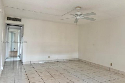 Condo in Delray Beach, Florida, 2 bedrooms  № 2068839 - photo 5