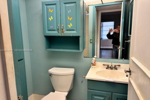 Condo in Delray Beach, Florida, 2 bedrooms  № 2068839 - photo 7