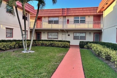 Condo in Delray Beach, Florida, 2 bedrooms  № 2068839