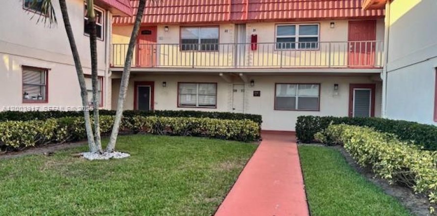 Condo in Delray Beach, Florida, 2 bedrooms  № 2068839