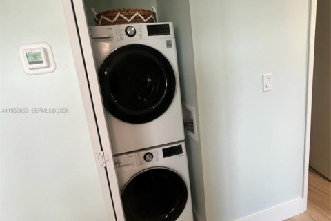 Copropriété à vendre à Fort Lauderdale, Floride: 2 chambres, 118.54 m2 № 2010888 - photo 7