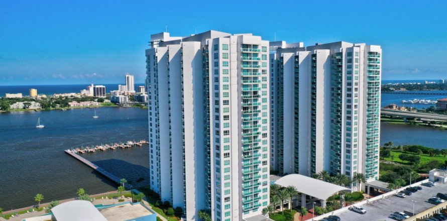 Condo à Holly Hill, Floride, 3 chambres  № 765907