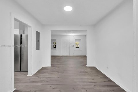 Casa en alquiler en Miami, Florida, 2 dormitorios, 123.47 m2 № 2049020 - foto 8