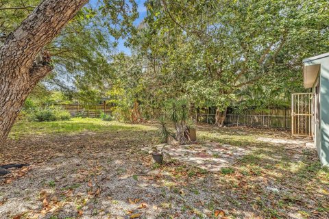 Casa en alquiler en Miami, Florida, 2 dormitorios, 123.47 m2 № 2049020 - foto 19