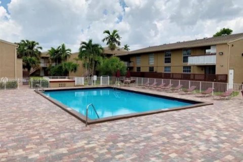 Купить кондоминиум в Майами, Флорида 1 спальня, 69.68м2, № 1955879 - фото 6