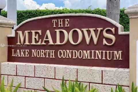 Купить кондоминиум в Майами, Флорида 1 спальня, 69.68м2, № 1955879 - фото 1