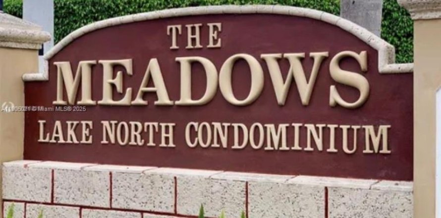 Кондоминиум с 1 спальней в Майами, Флорида № 1955879