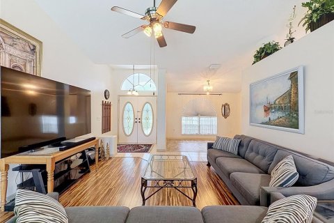 Casa en venta en Spring Hill, Florida, 3 dormitorios, 140.1 m2 № 2134334 - foto 12