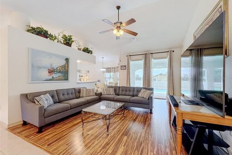 Casa en venta en Spring Hill, Florida, 3 dormitorios, 140.1 m2 № 2134334 - foto 10