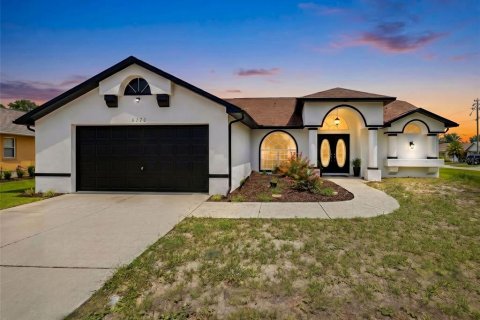 Casa en venta en Spring Hill, Florida, 3 dormitorios, 140.1 m2 № 2134334 - foto 2