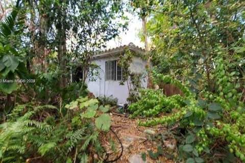 House in Hollywood, Florida 2 bedrooms, 83.89 sq.m. № 2012132