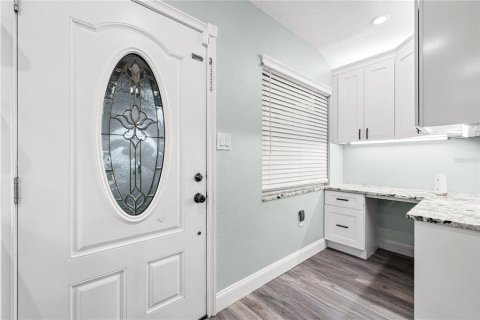 House in Pinellas Park, Florida 3 bedrooms, 150.78 sq.m. № 1900462 - photo 4