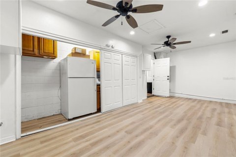 Casa en venta en Pinellas Park, Florida, 3 dormitorios, 150.78 m2 № 1900462 - foto 26