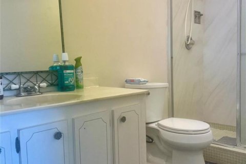 Condo in Fort Lauderdale, Florida, 2 bedrooms  № 2183705 - photo 11