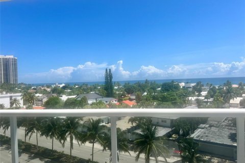Condo in Fort Lauderdale, Florida, 2 bedrooms  № 2183705