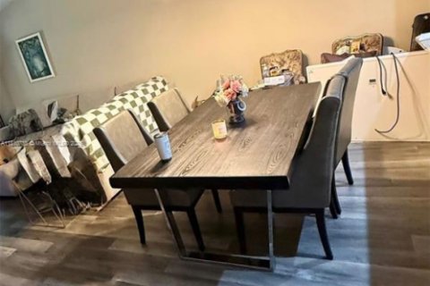 Condo in Port Charlotte, Florida, 6 bedrooms  № 1865732 - photo 6