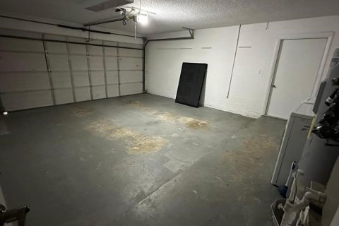 House in Sanford, Florida 3 bedrooms, 124.77 sq.m. № 2229968 - photo 16