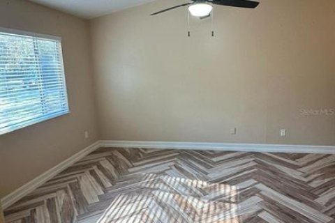 House in Sanford, Florida 3 bedrooms, 124.77 sq.m. № 2229968 - photo 22