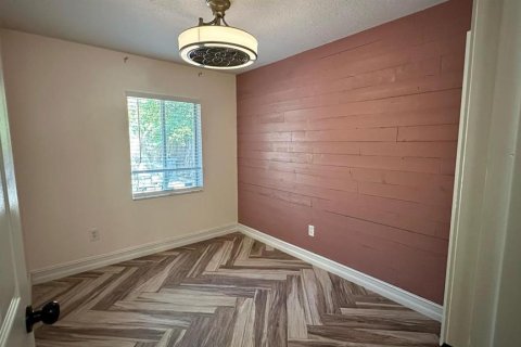 House in Sanford, Florida 3 bedrooms, 124.77 sq.m. № 2229968 - photo 13
