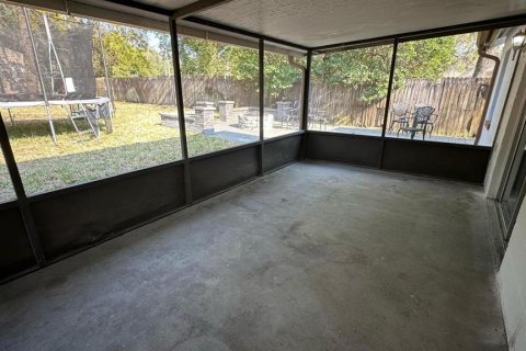 House in Sanford, Florida 3 bedrooms, 124.77 sq.m. № 2229968 - photo 10