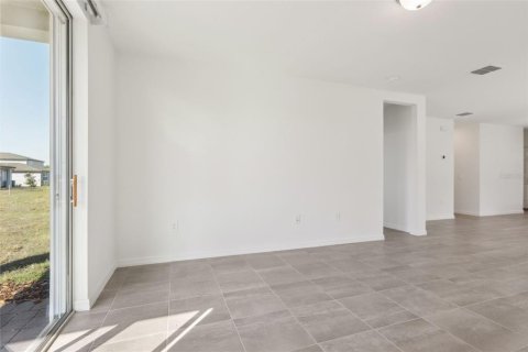 Casa en venta en Lake Alfred, Florida, 3 dormitorios, 157.47 m2 № 1572095 - foto 12