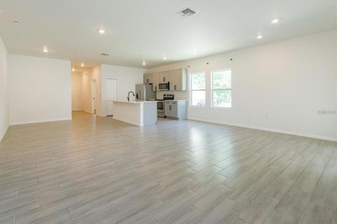 Villa ou maison à louer à Orlando, Floride: 4 chambres, 161.46 m2 № 2427582 - photo 12