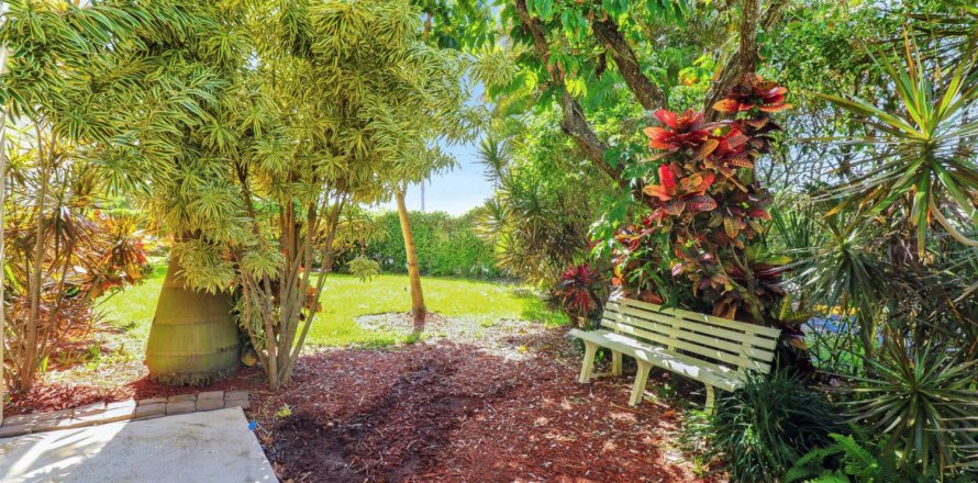 Condominio en Boynton Beach, Florida, 2 dormitorios  № 1073543