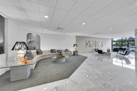 Снять в аренду кондоминиум в Форт-Лодердейл, Флорида 2 спальни, 106.28м2, № 1988235 - фото 16