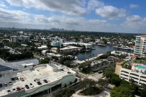 Снять в аренду кондоминиум в Форт-Лодердейл, Флорида 2 спальни, 106.28м2, № 1988235 - фото 3