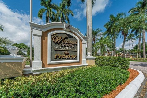 Condo à Pompano Beach, Floride, 1 chambre  № 2091352
