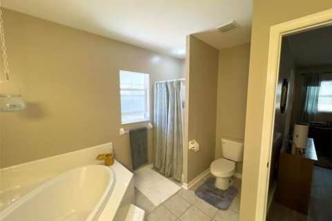 House in Keystone Heights, Florida 3 bedrooms, 197.51 sq.m. № 1634159 - photo 12