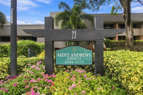 Condo à Palm Harbor, Floride, 2 chambres  № 2413954